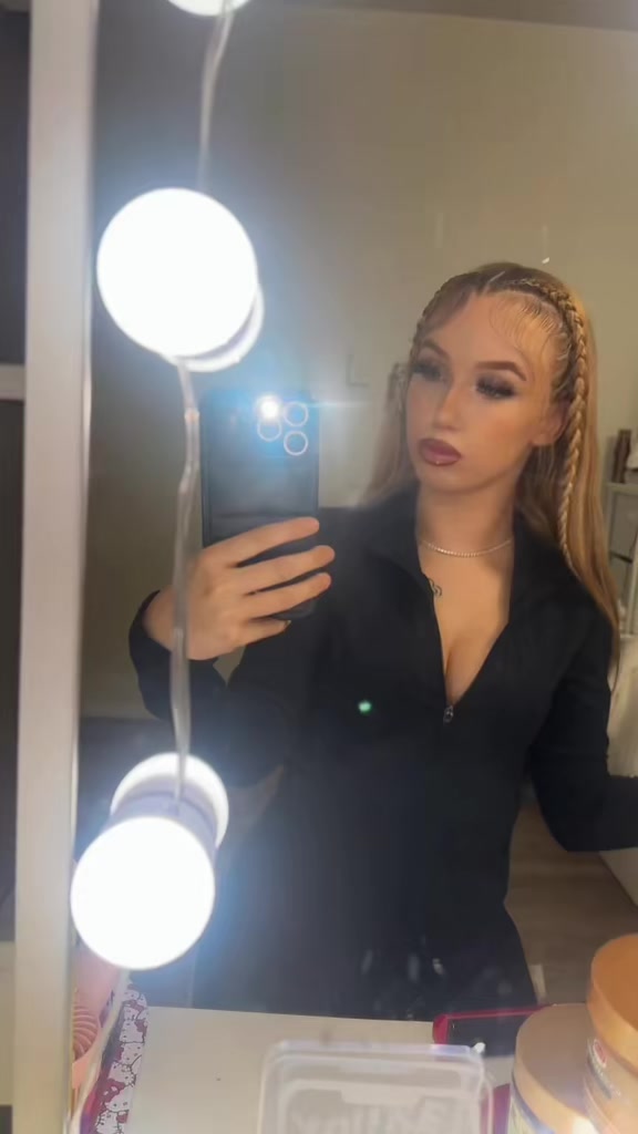 @makennac_