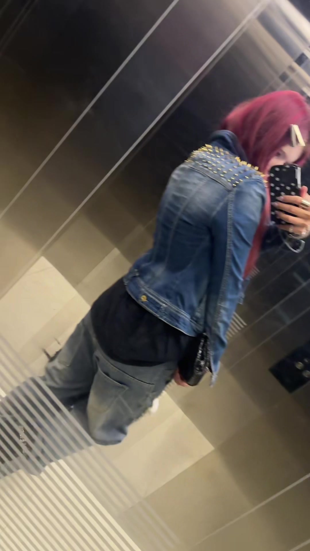 @why¿doesn’tthisbitchloveme<3