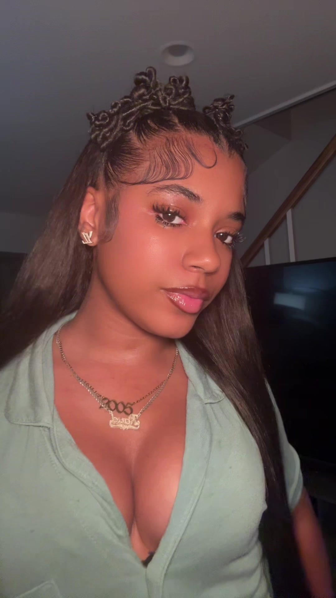 @latinaa<3
