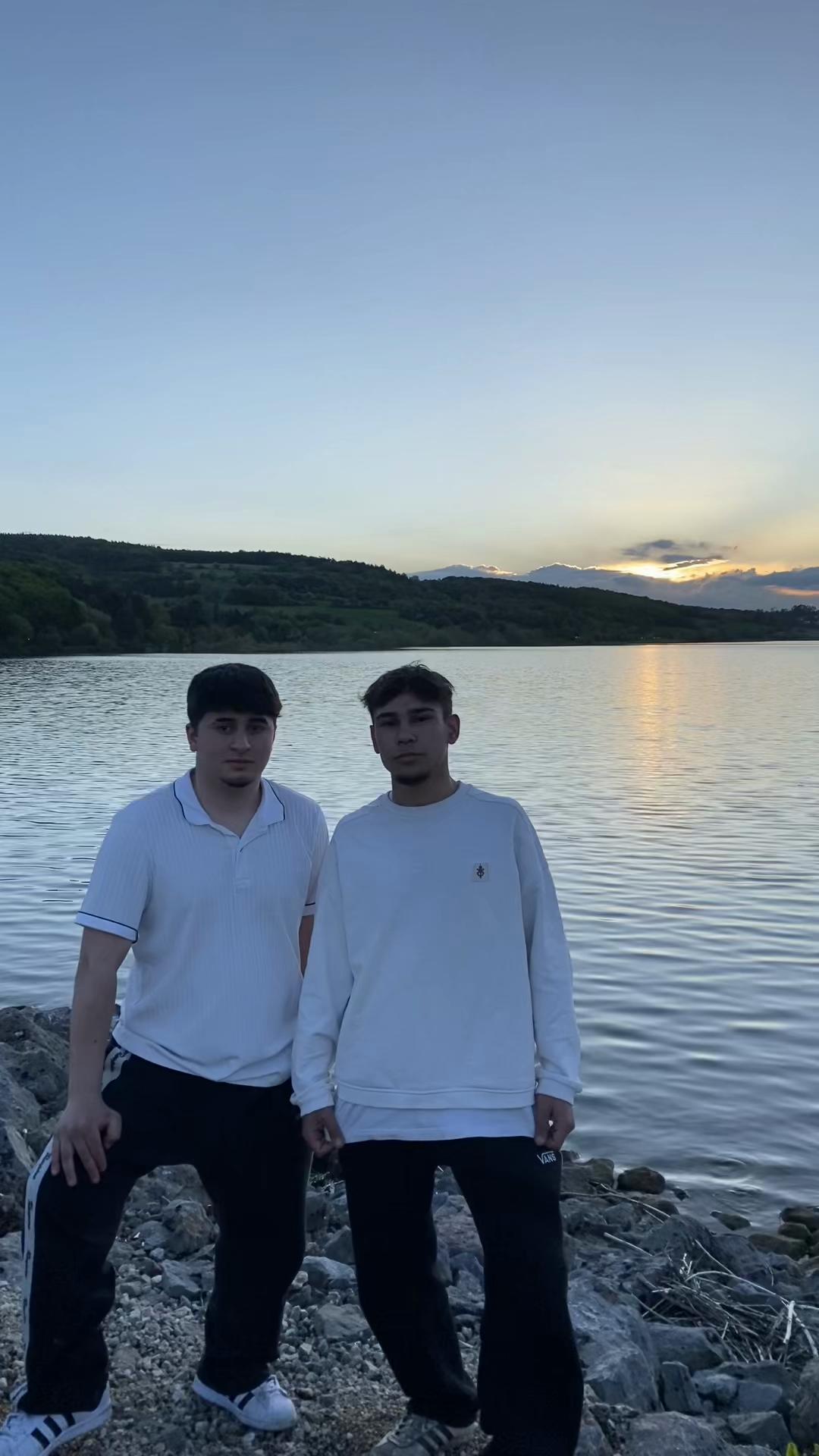@ᴇʜʟɪ