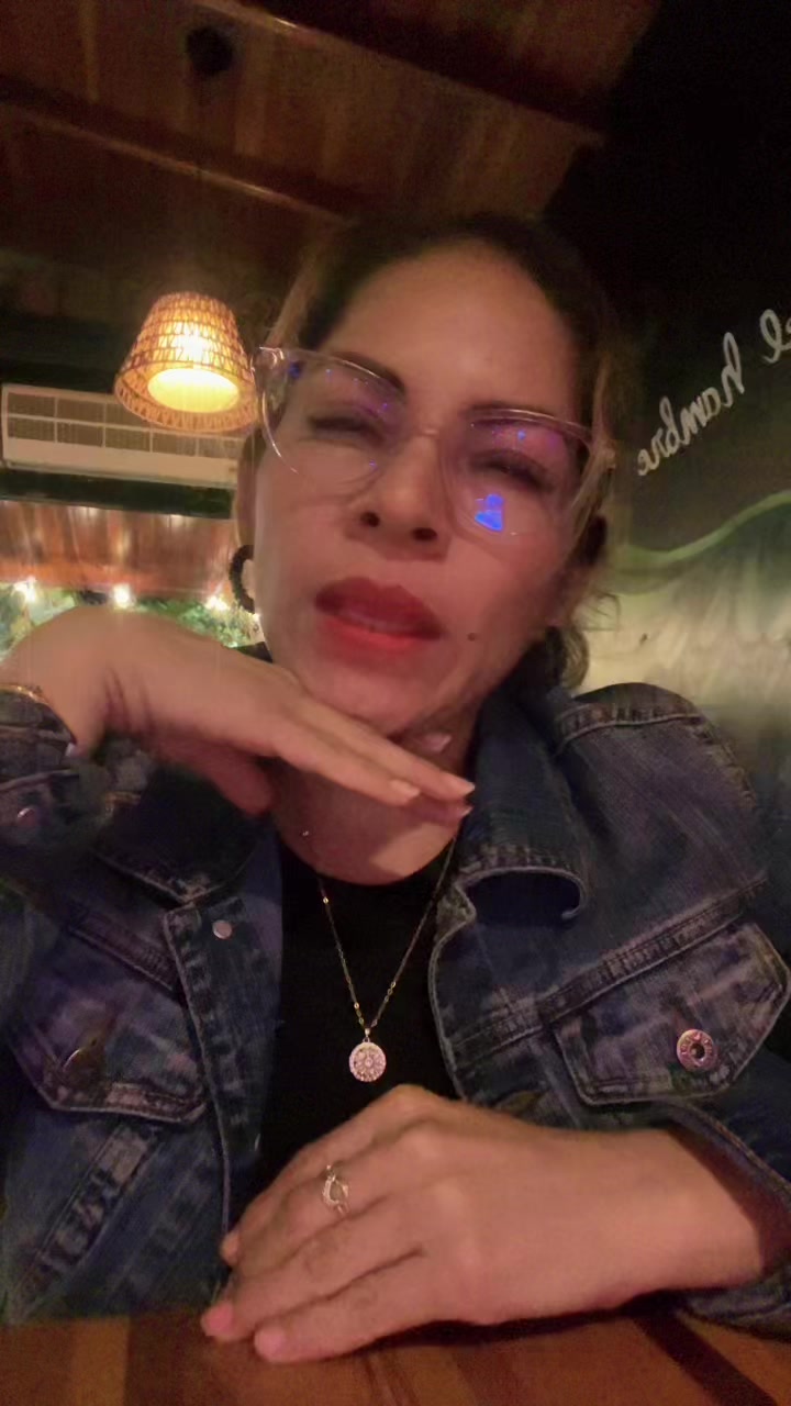 @Mía Gia 🌈🩷💜