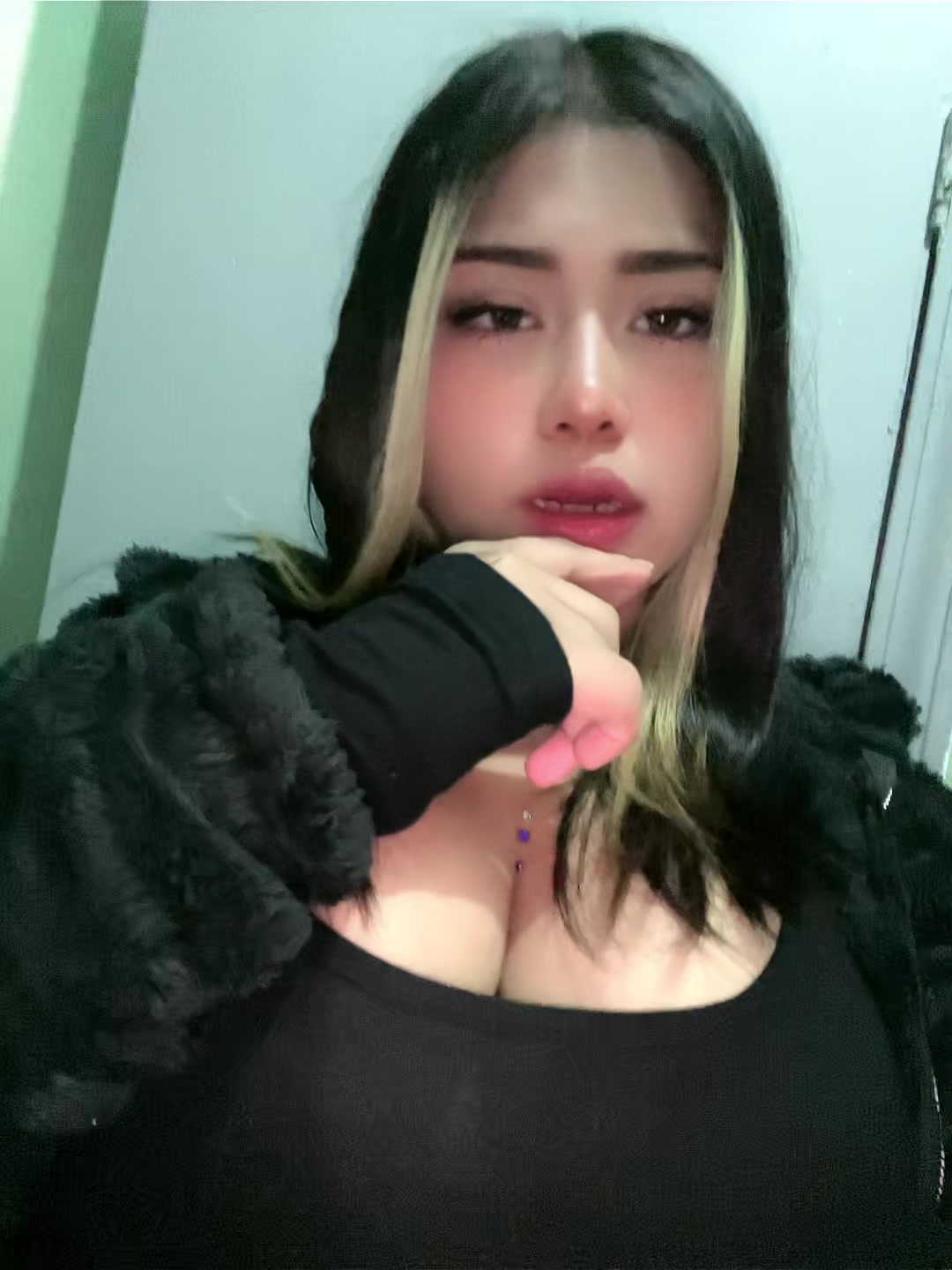 @.Vanee🎀