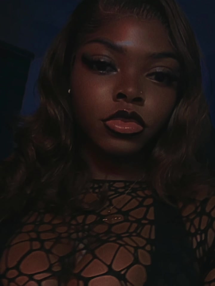 @𝐅𝐚𝐲𝐭𝐡𝐋𝐮𝐱𝐮𝐫𝐲𝐲