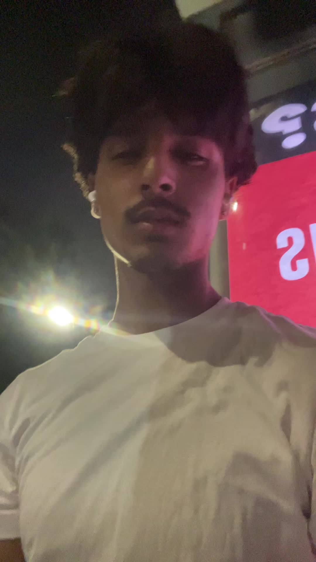 @🦇