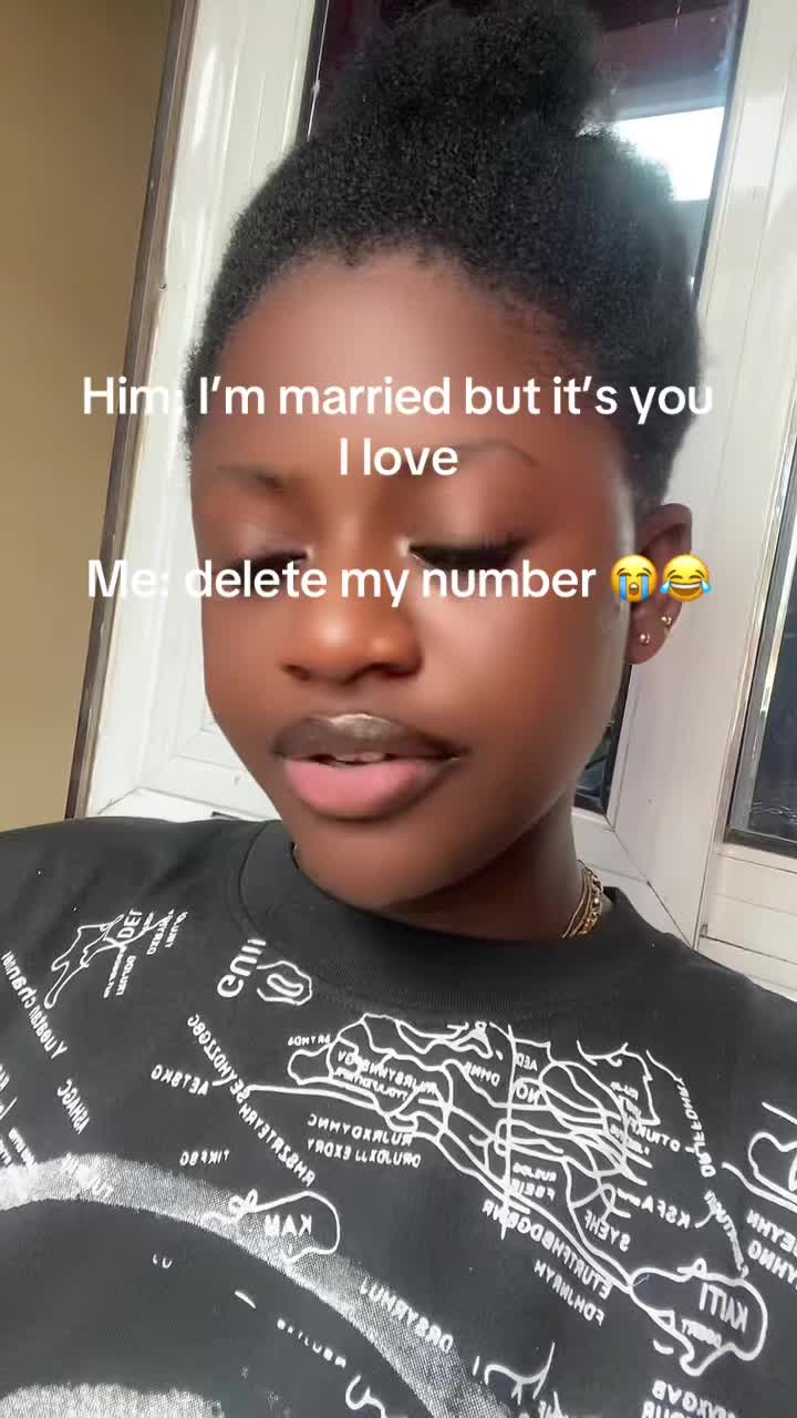@Akosua_monica
