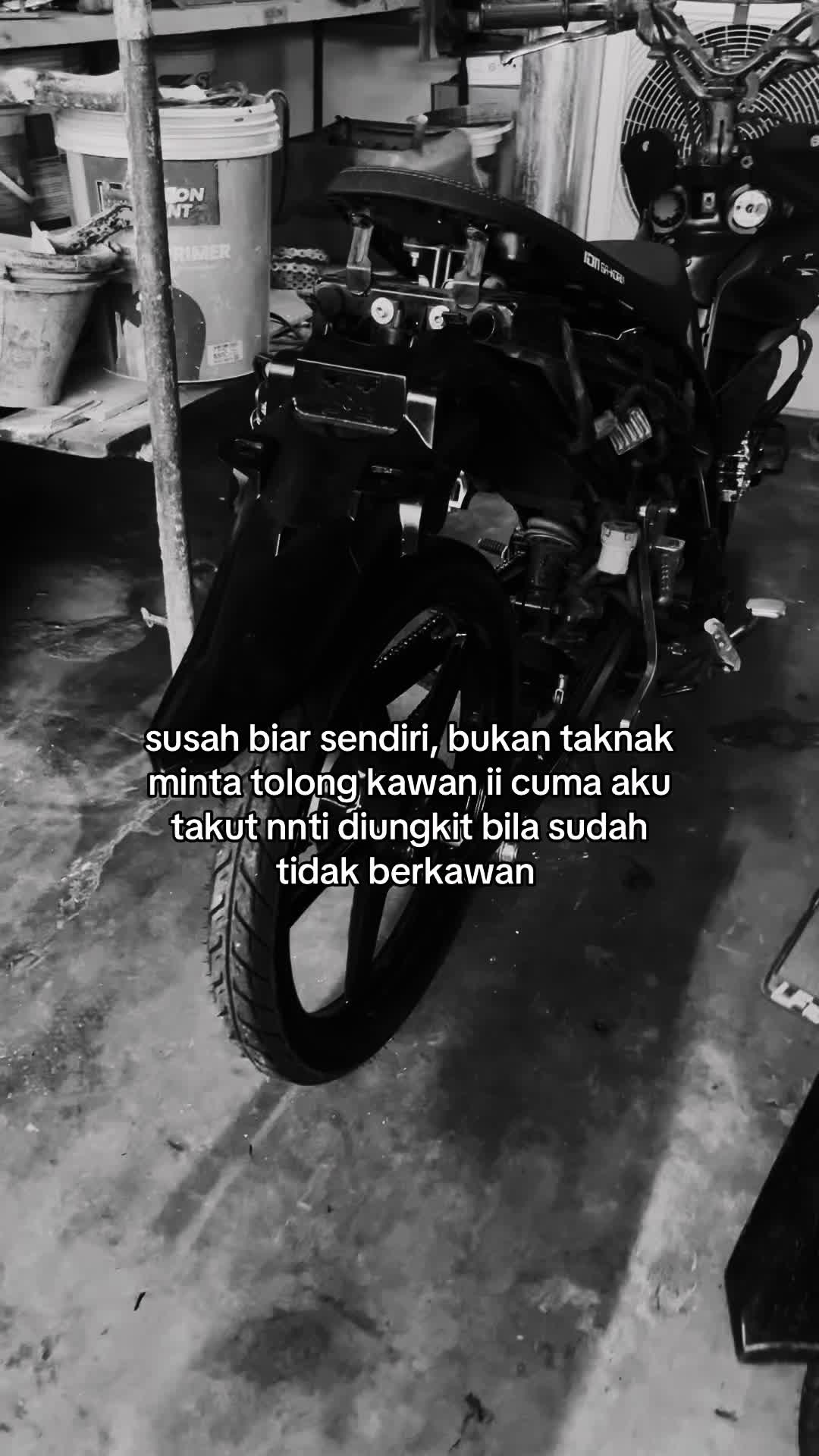 @+011
