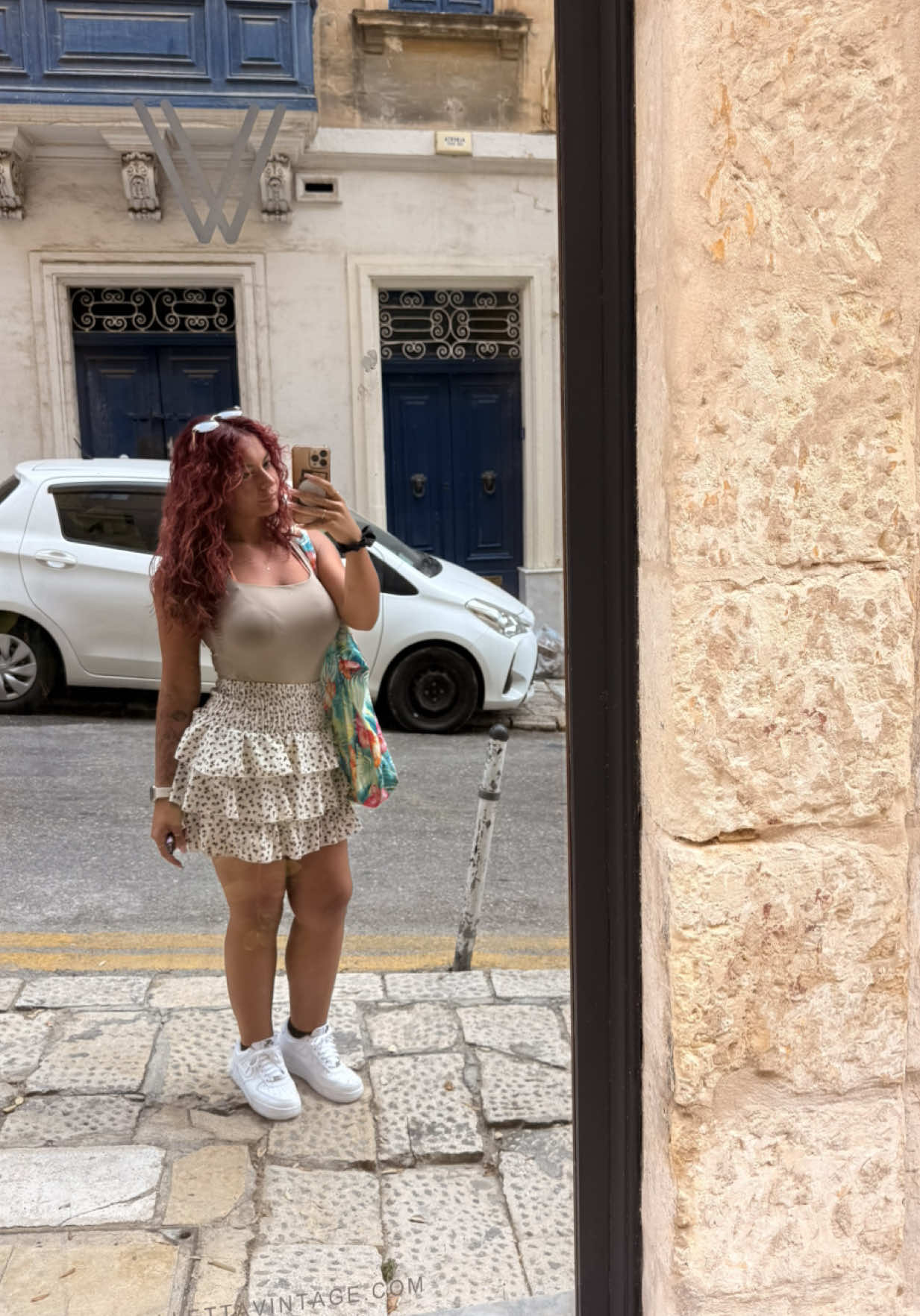 @Nika Giannino