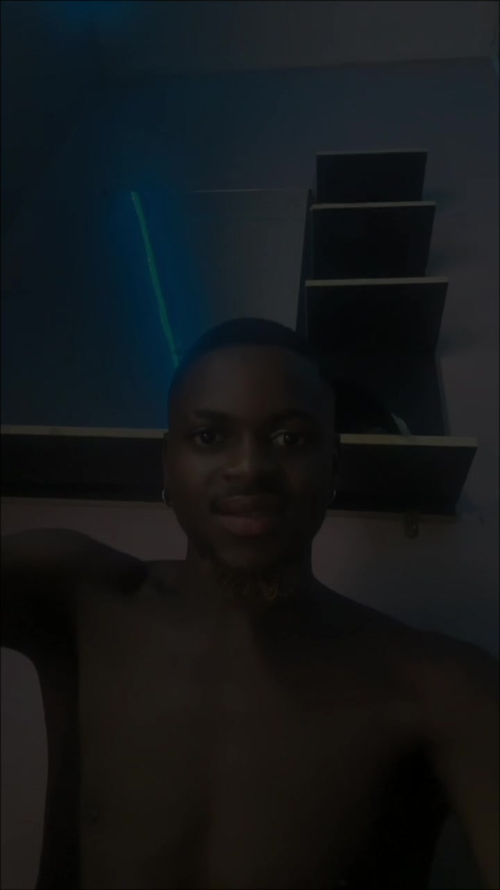 @BHIG CHONGFI 🤍❤️🖤