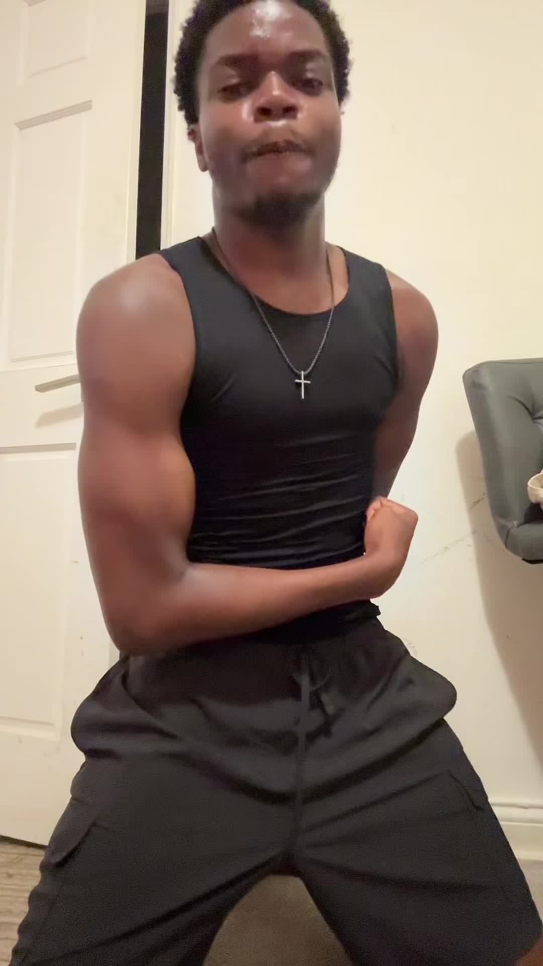 @ʀɪᴄʜᴀʀᴅᴛʜᴇɴɪɢᴇʀɪᴀɴʙᴏʏ