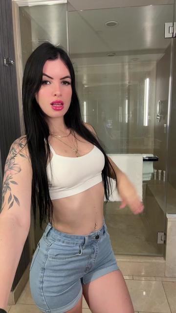 @Laritza25_oficial