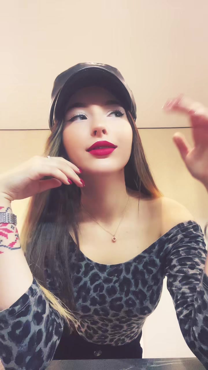 @лиза