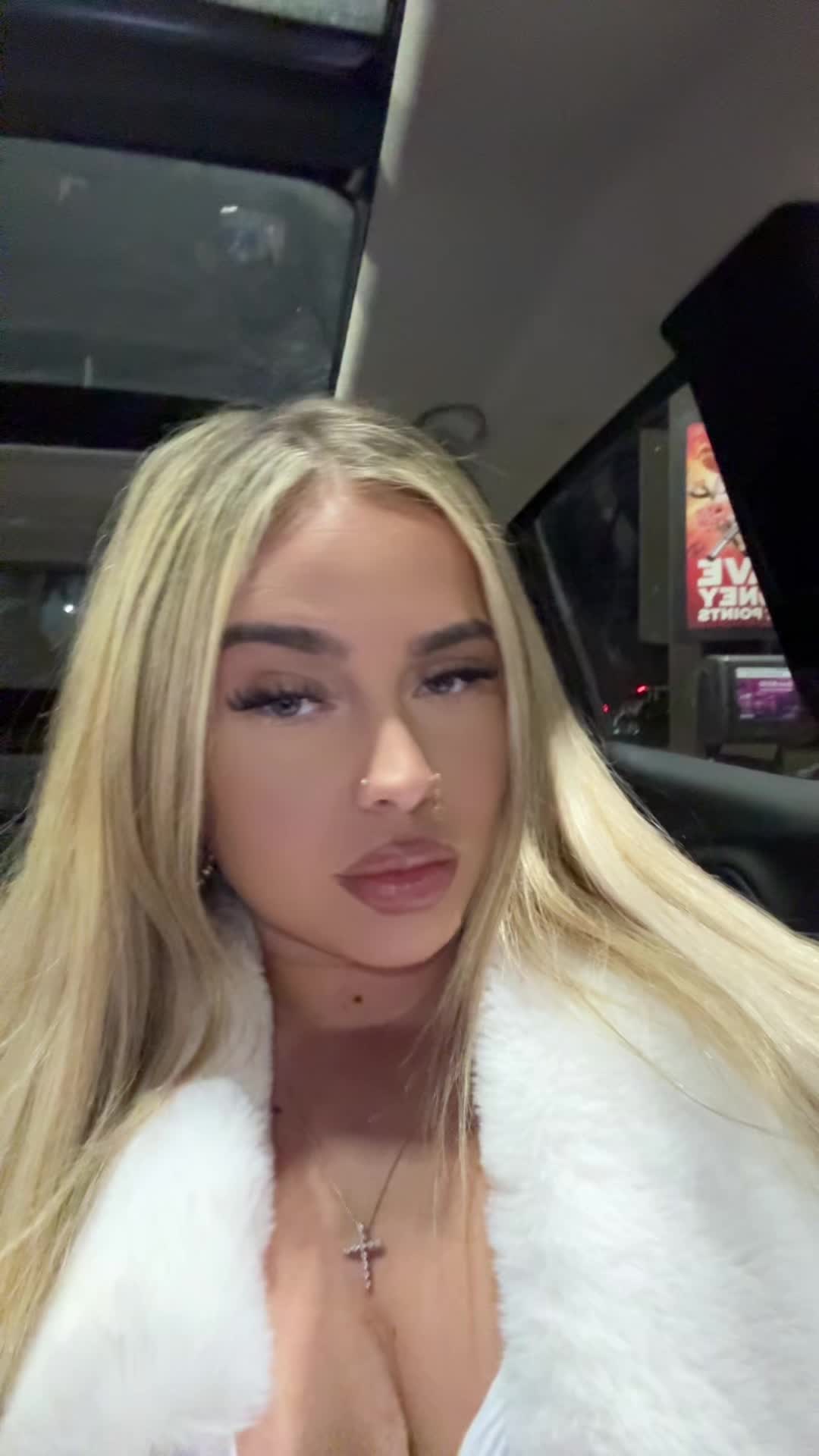 @momo