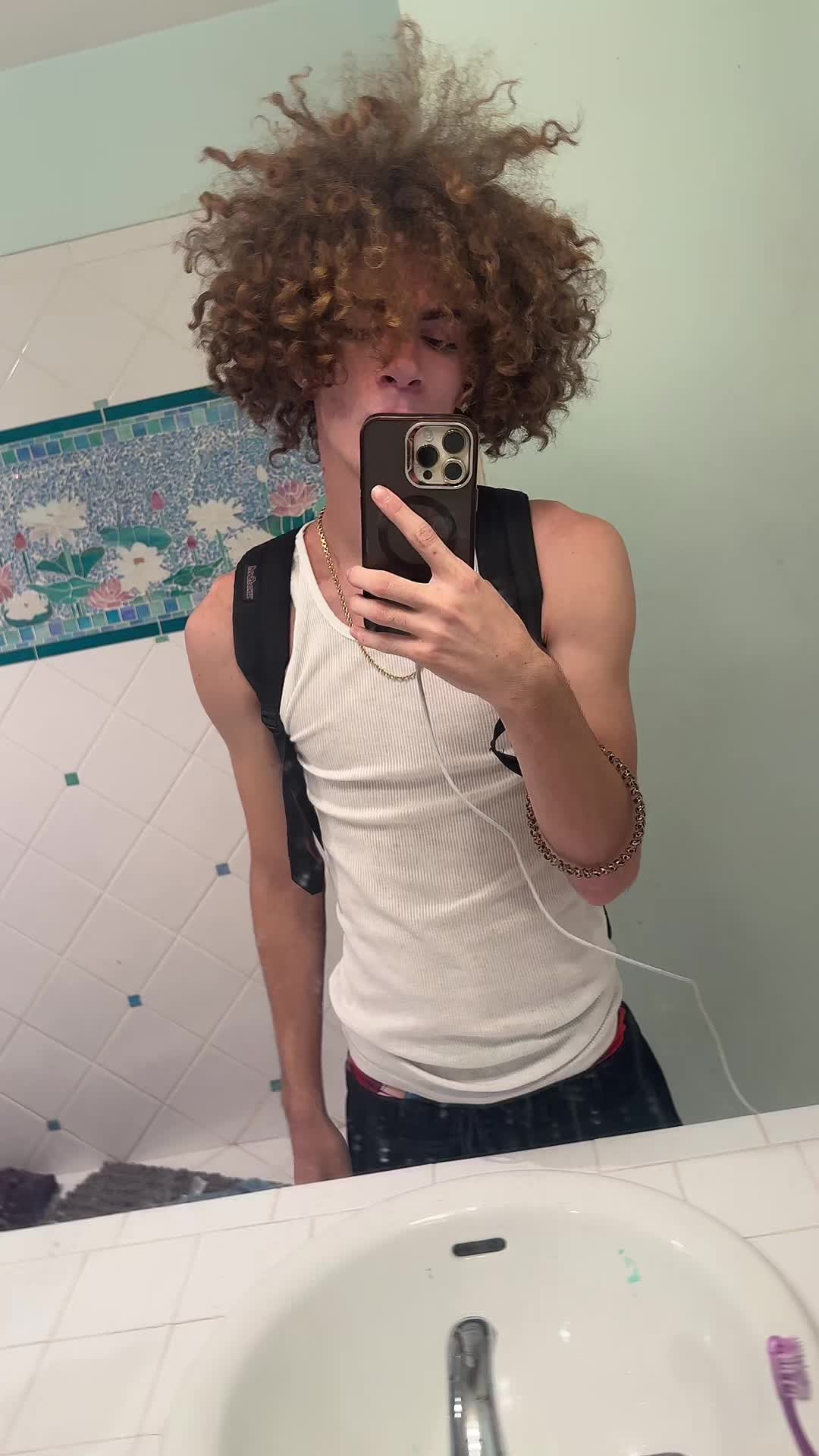 @KODAKWHITE