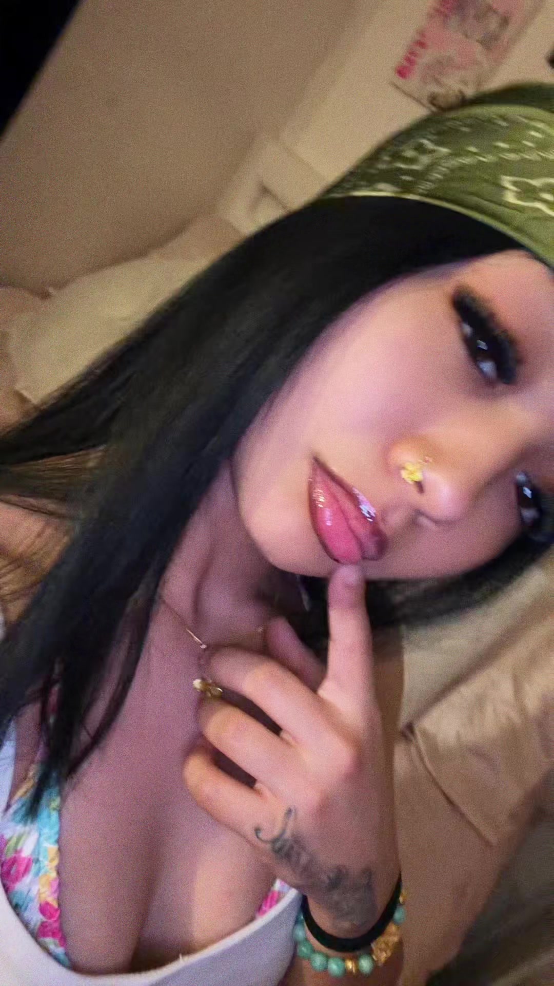 @_realprettyangie