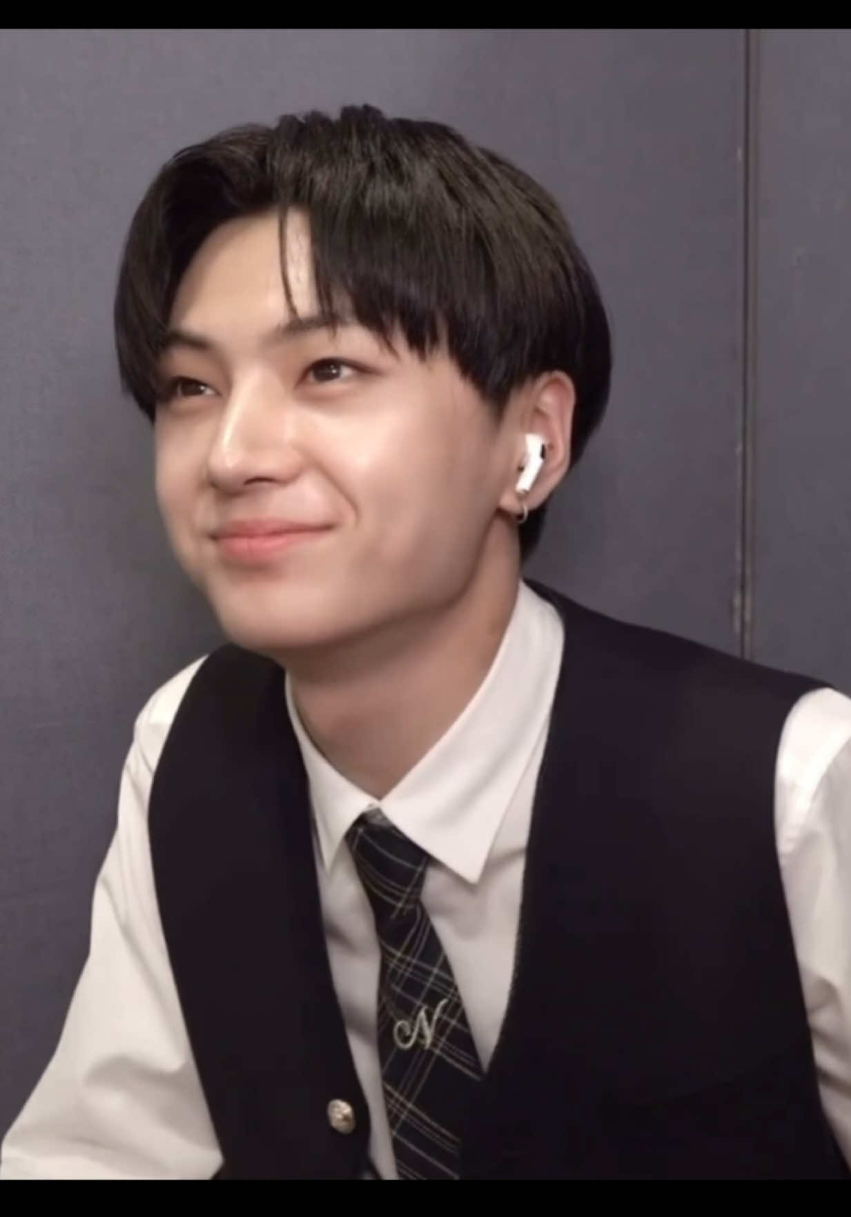 @avery⋆˙⟡