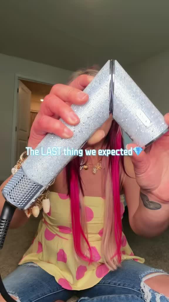 @Toni Paige 🎀⚡️