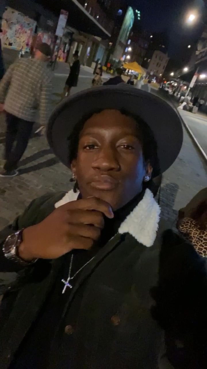 @Jaybenzoe