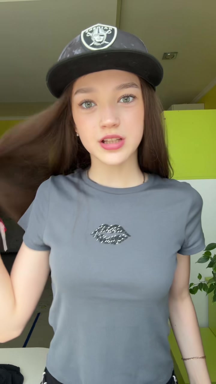 @миня