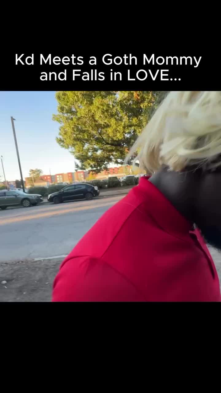 @Twitch: hollyywoodkd