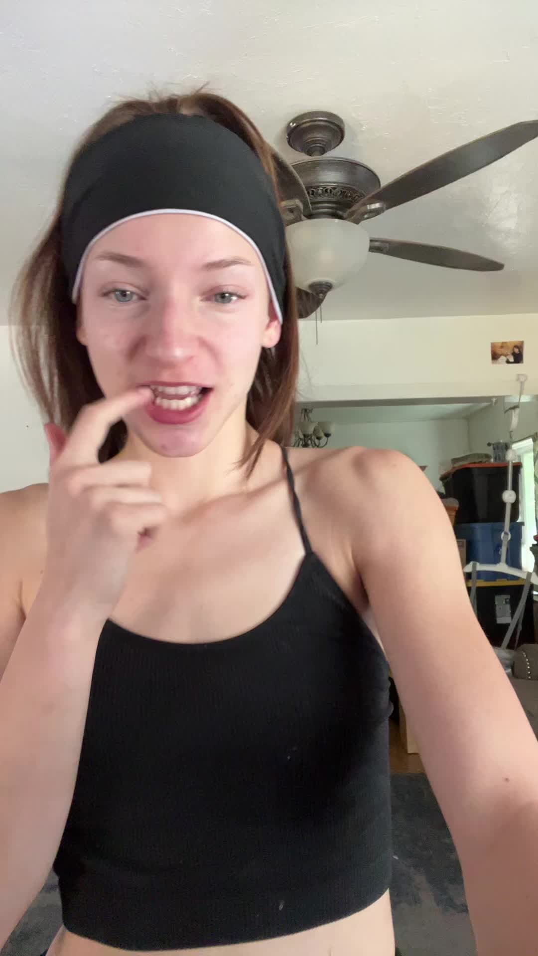 @breebreeb