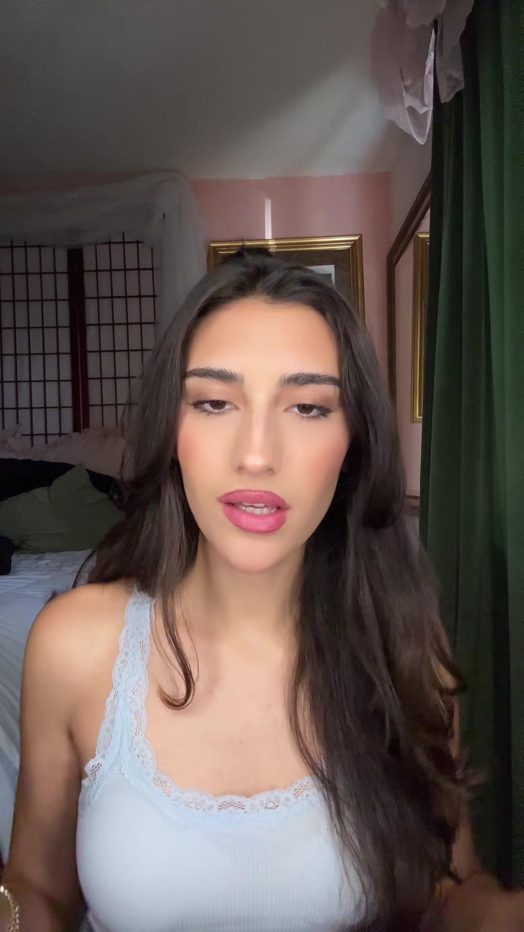 @Avathena