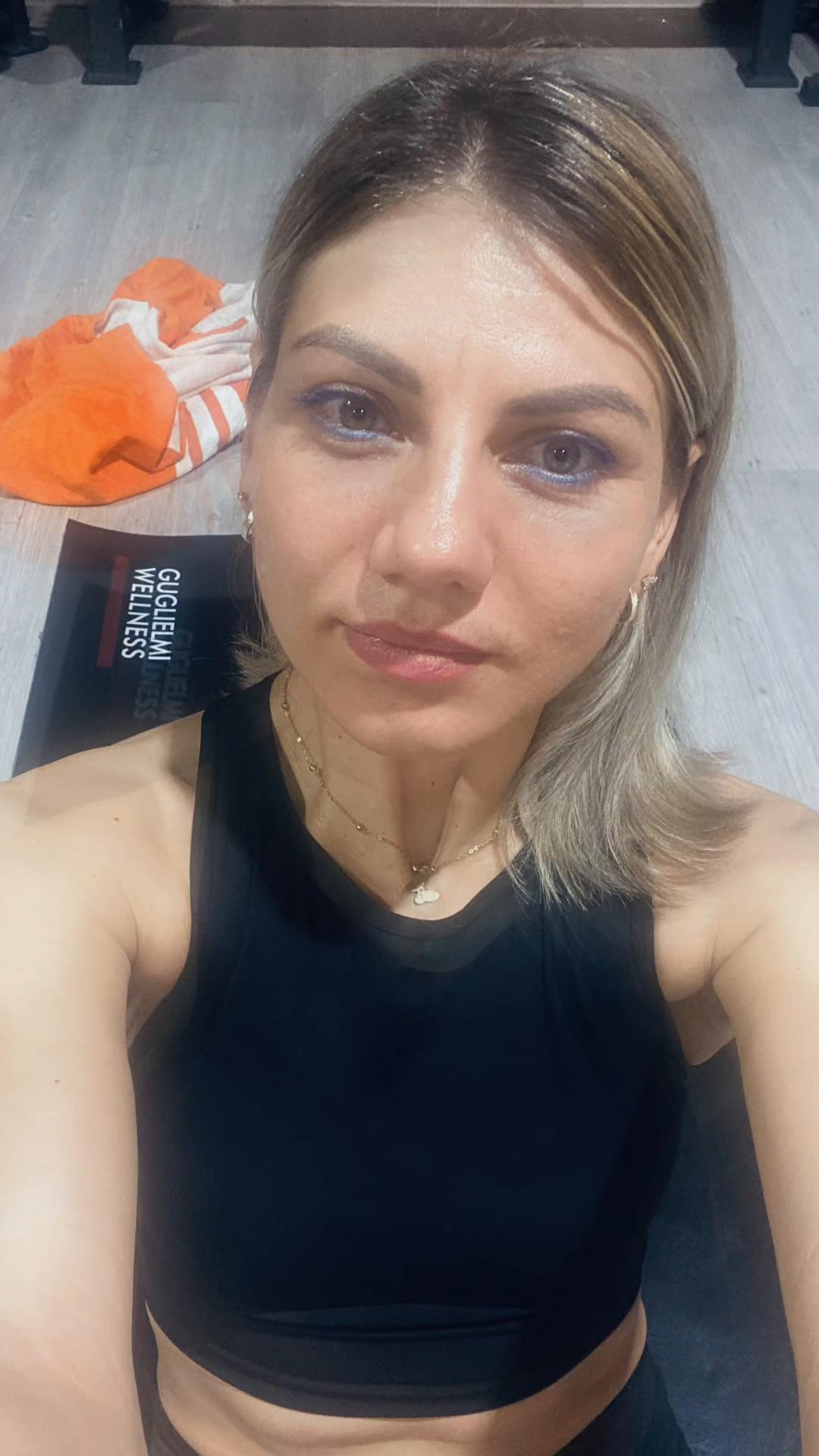 @Alina Lificiu706