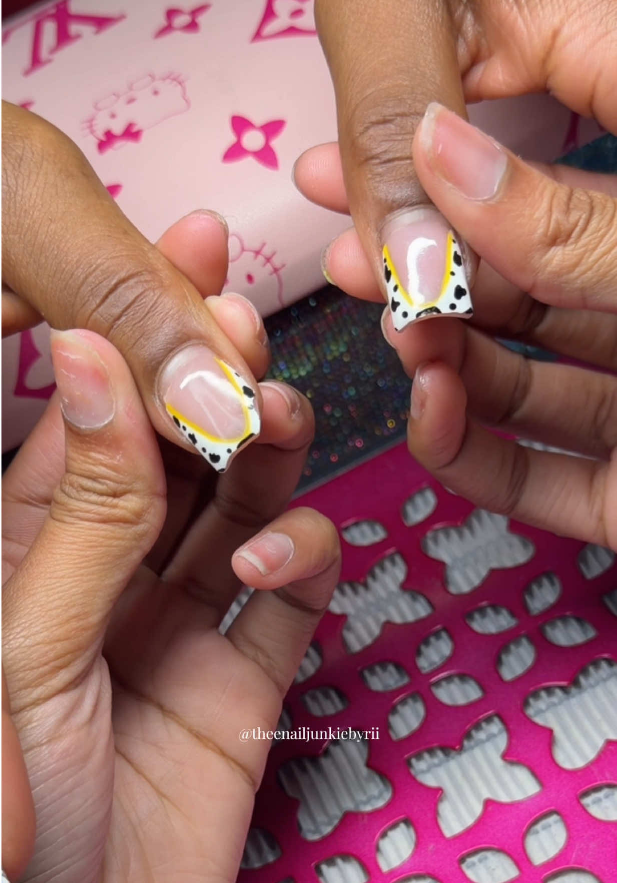 @Rihanna | KCMO Nail Artist