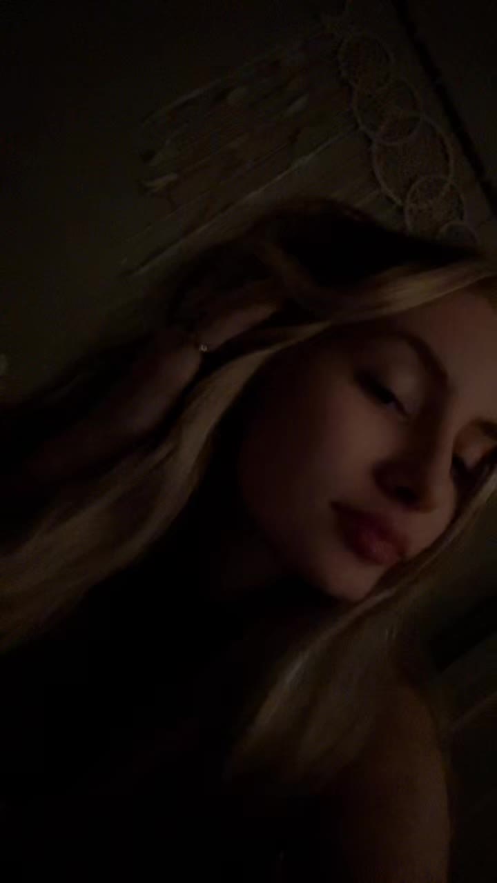 @👀