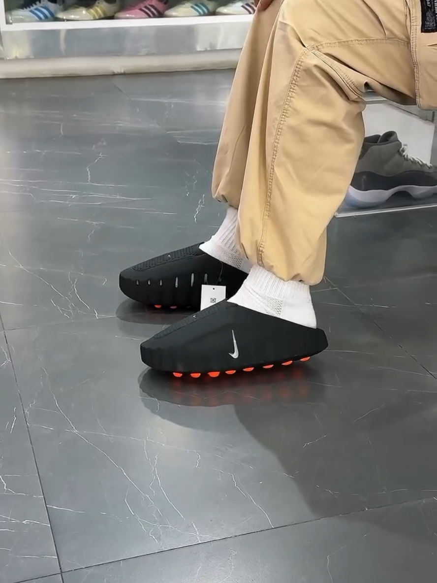 @Sneakers807