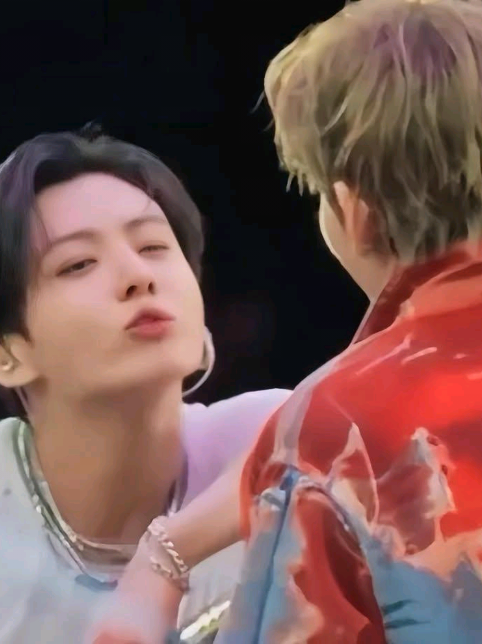 @taekookkff69 🌚😘