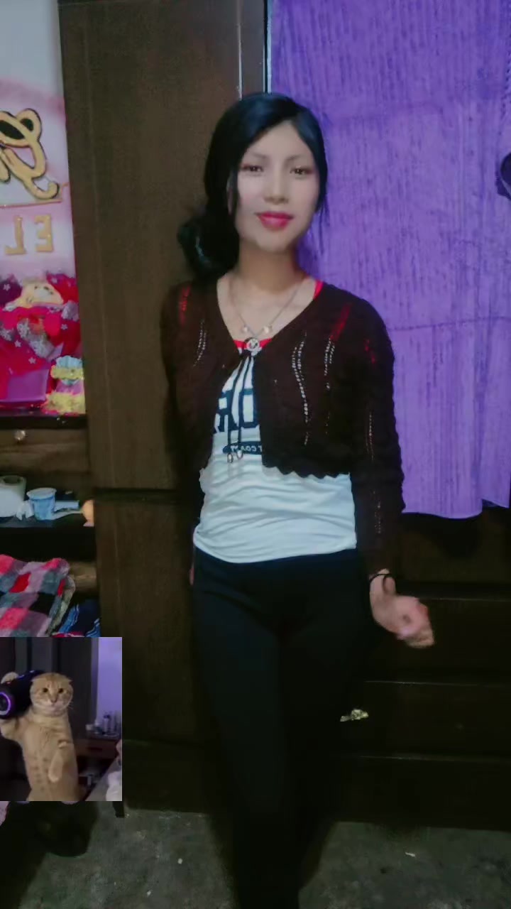 @♥️🦋tú cholita Elvira 🦋♥️