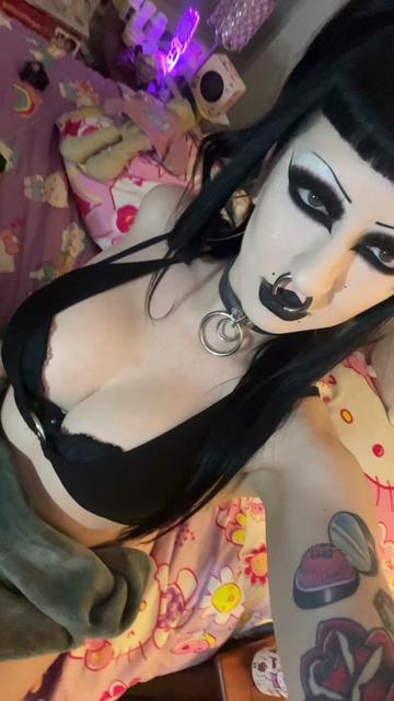 @Duvessa🔪🩸💋