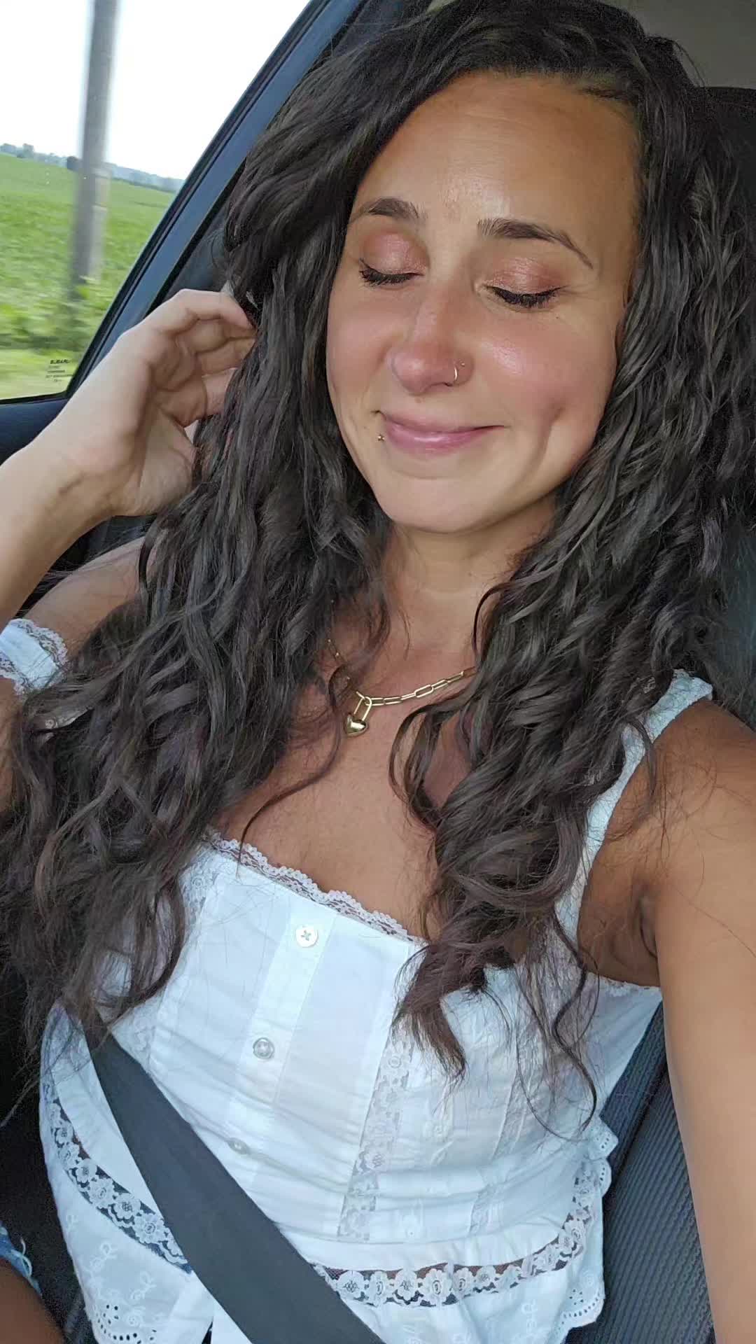 @QuirkyRN85_®