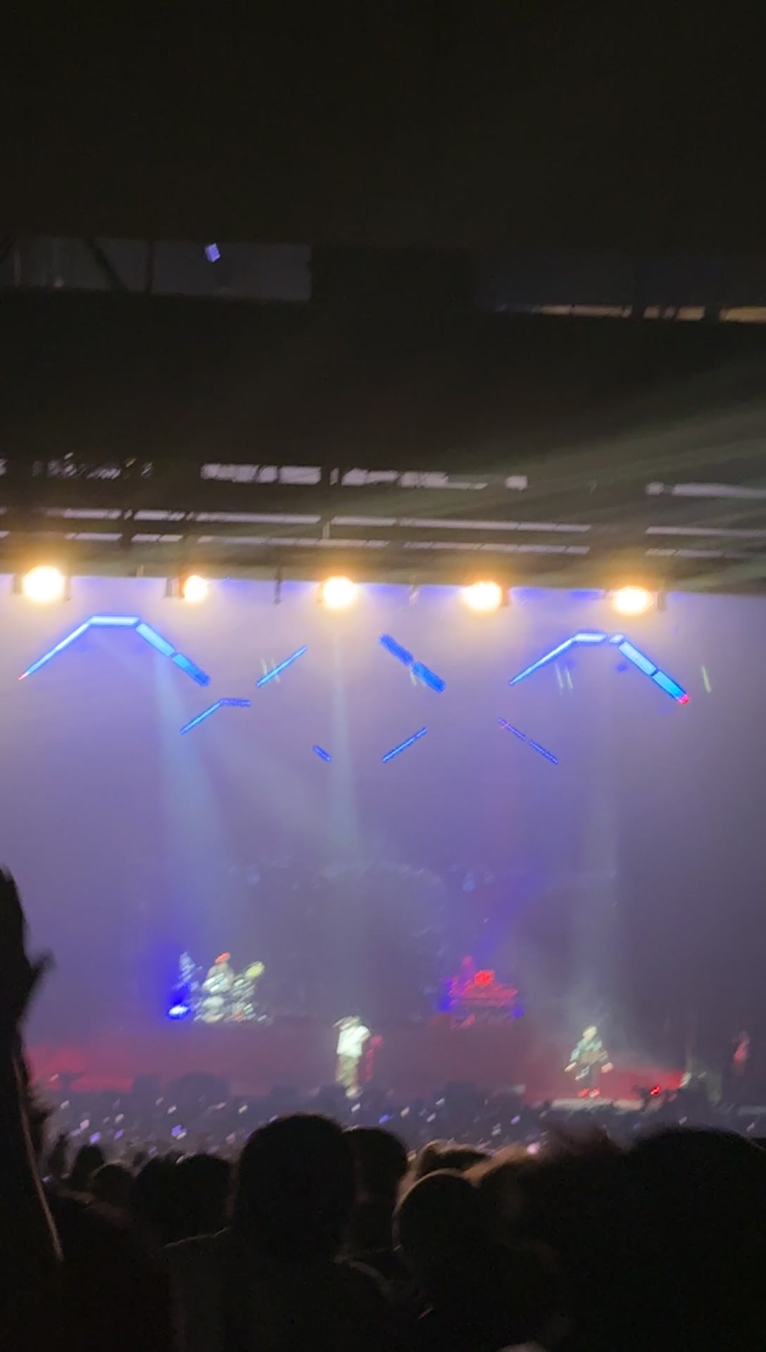 @concert.girl.bri