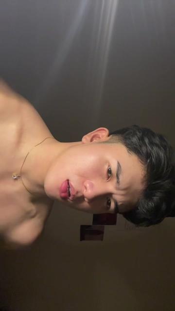 @๐พ๐ง๐๐จ๐_๐ก๐๐ญ