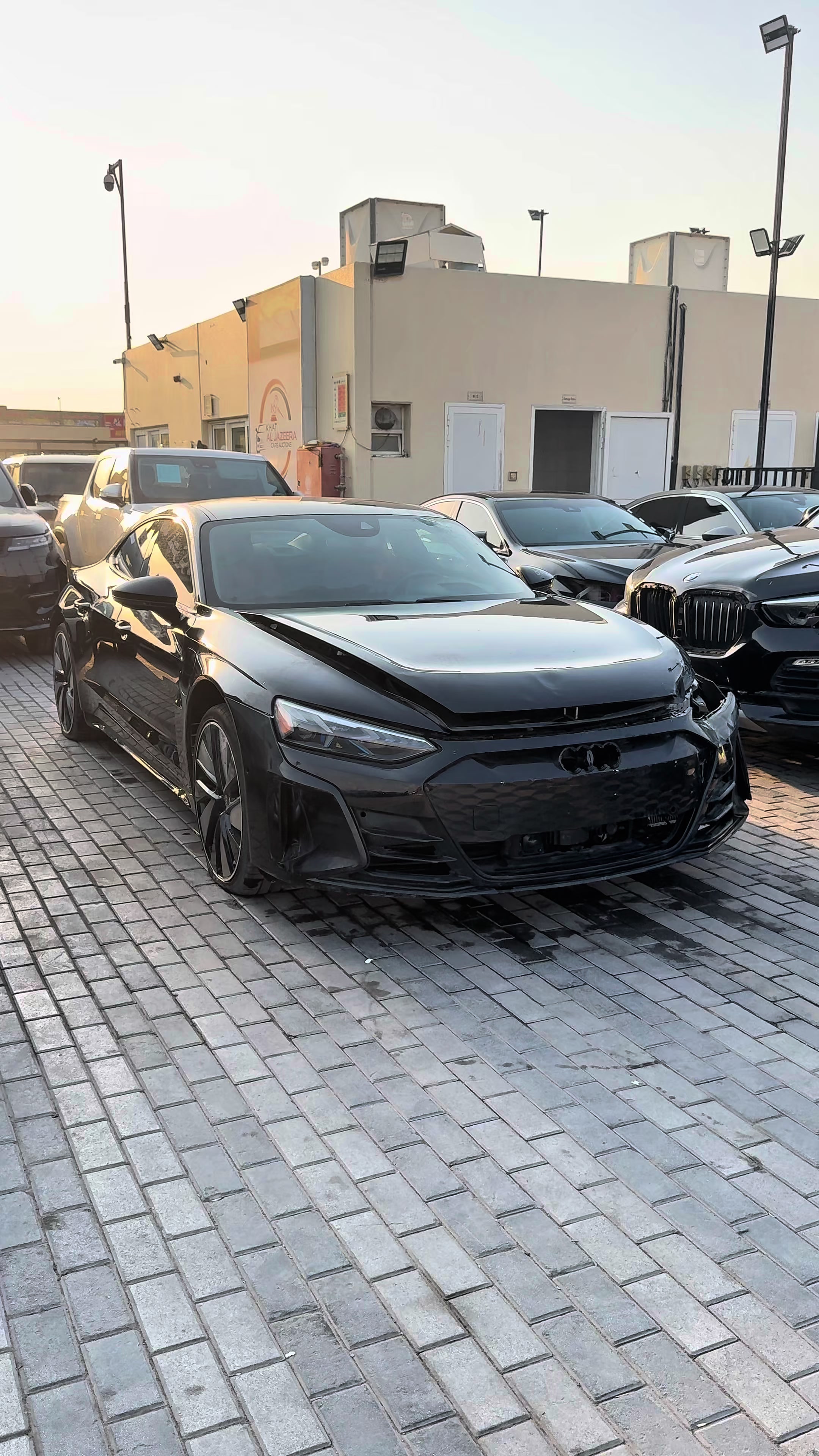@📍Khat Al Jazeera Cars Auction