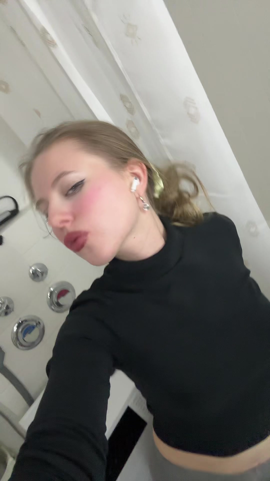 @bella Yuliia