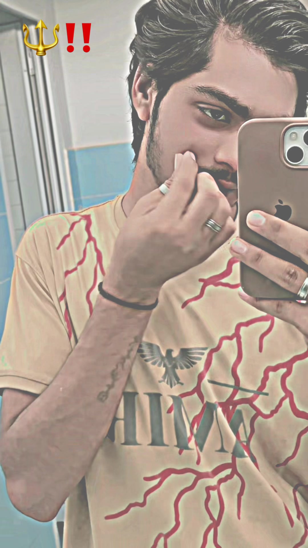 @معصوم پرندہ ظالم شکاری🦜🐦🥷