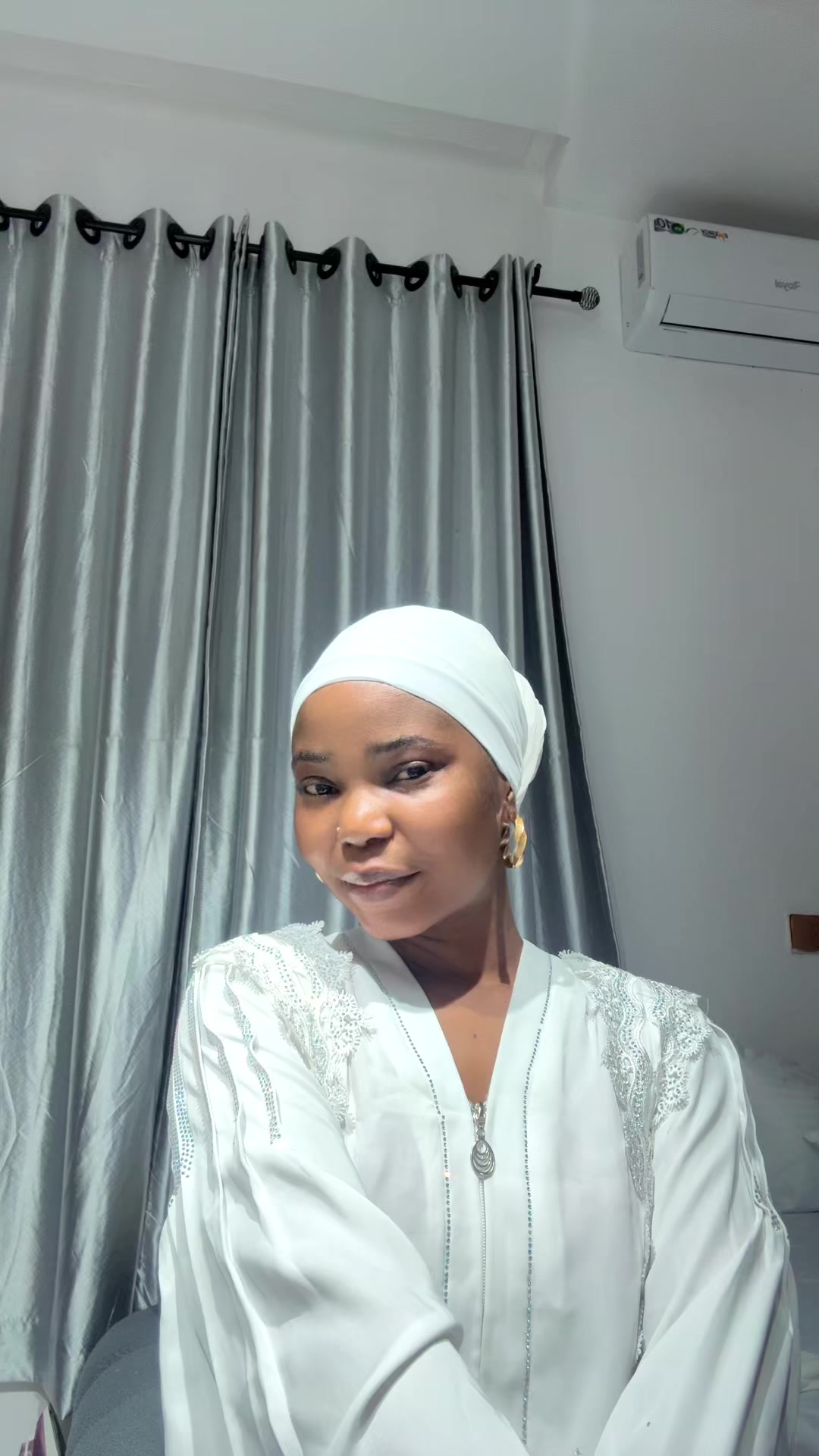 @AYOKA HADE😍