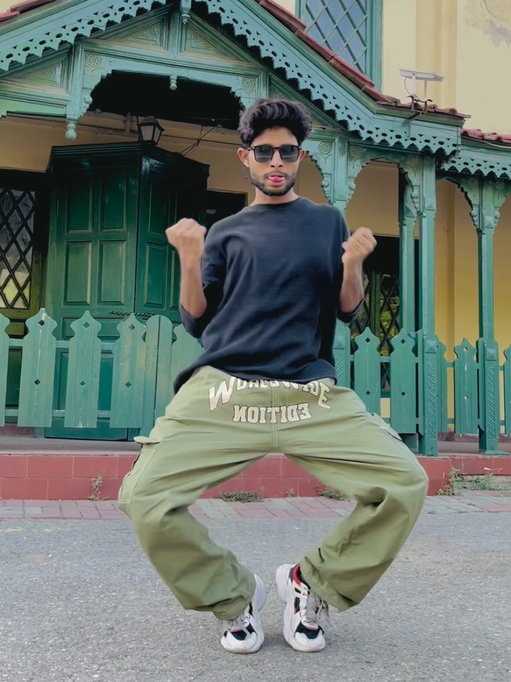 @Pakistani boy