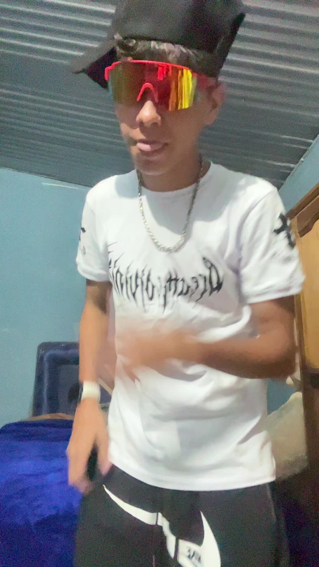 @angelxzg7