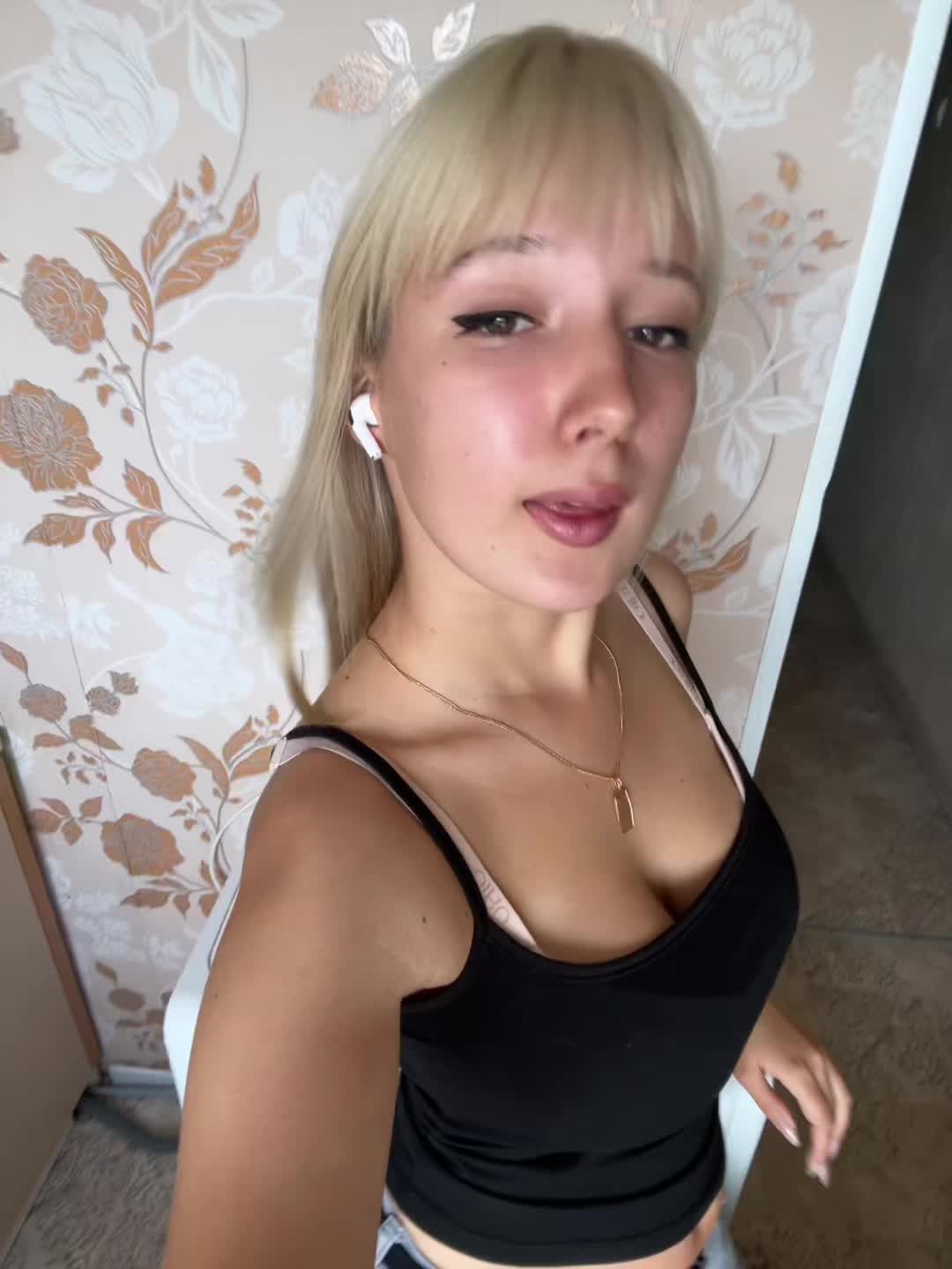 @blondy