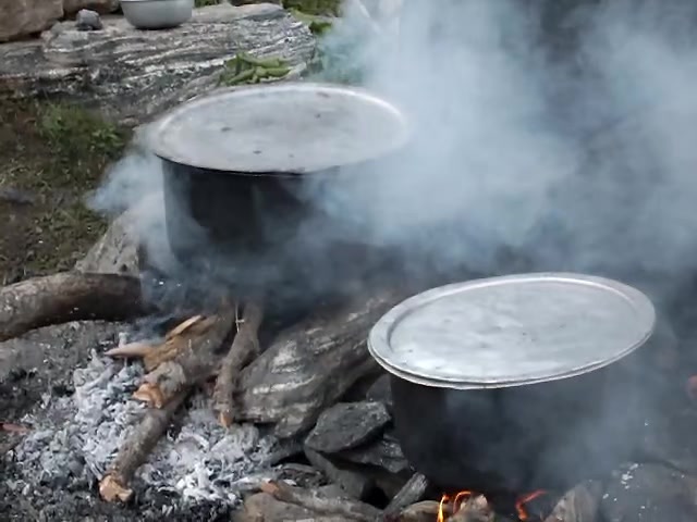 @VILLAGE_VIBES 1