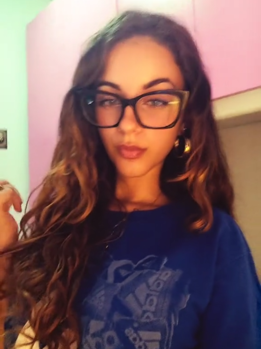 @𝖊𝖑𝖊✞︎