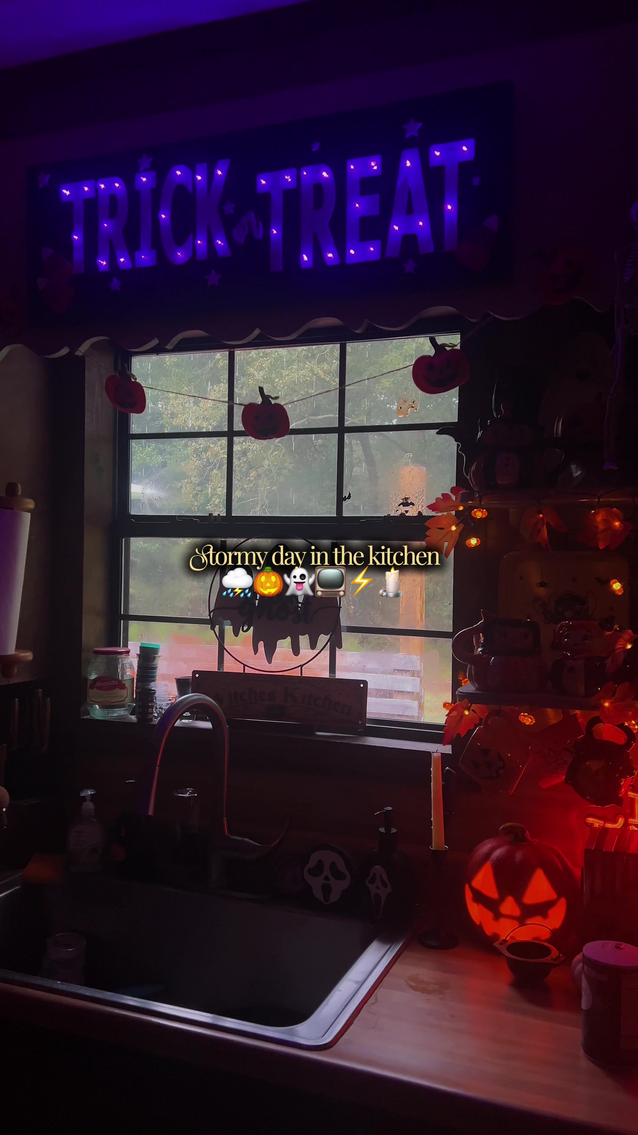 @Spooky Sara🦇🎃