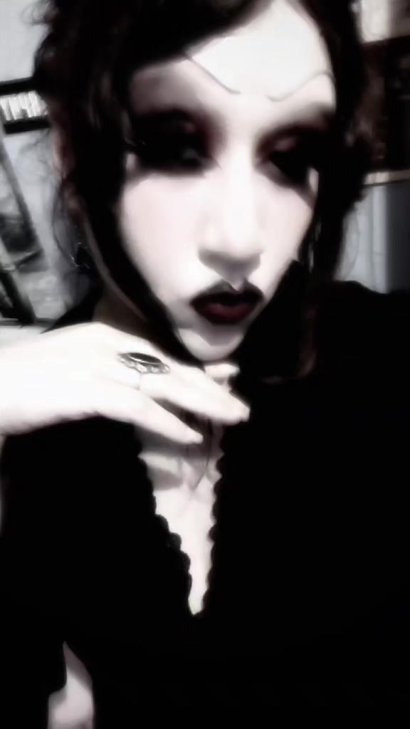 @Bathory_countess409๐ค๐ฉธ๐ง๐ปโ๏ธ