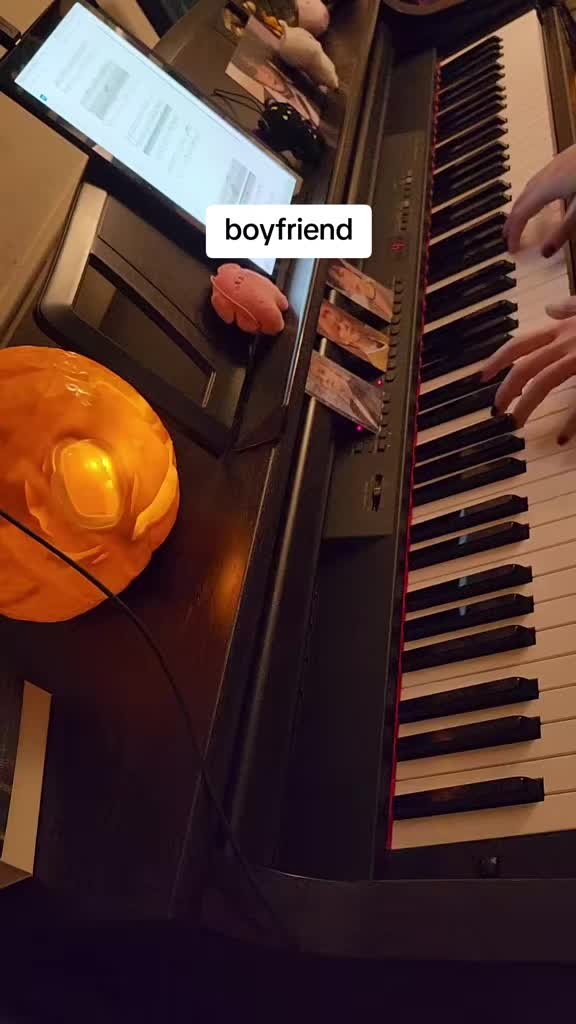 @Lucy - 🎹
