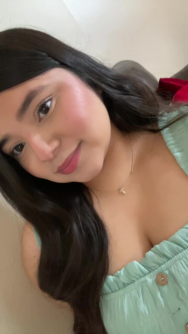 @daniela
