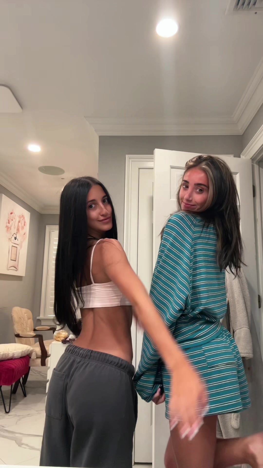 @Bel