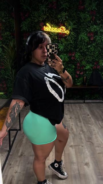 @Bellaarroyo_